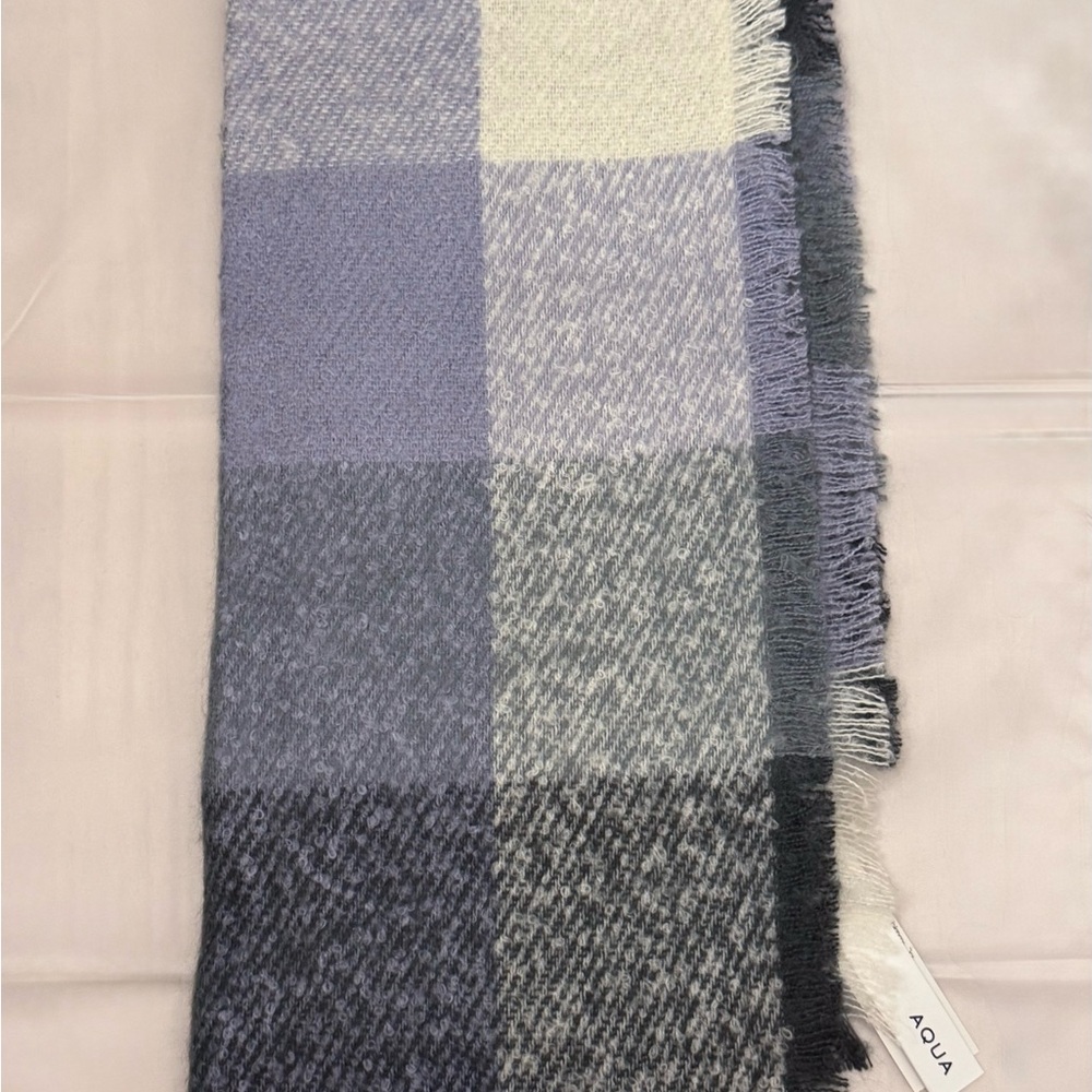 NWT 100% Bloomingdales Exclusive Aqua Lilac Neutral Scarf